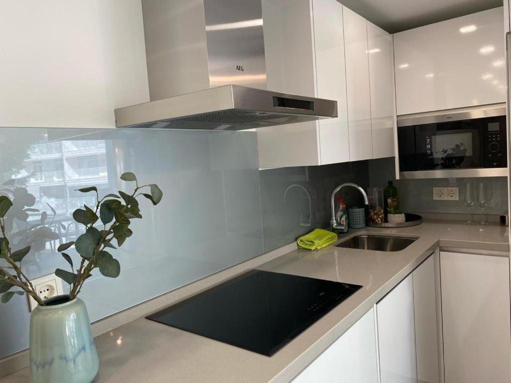 Brisa Puerto Marina Apartments 贝纳尔马德纳 外观 照片