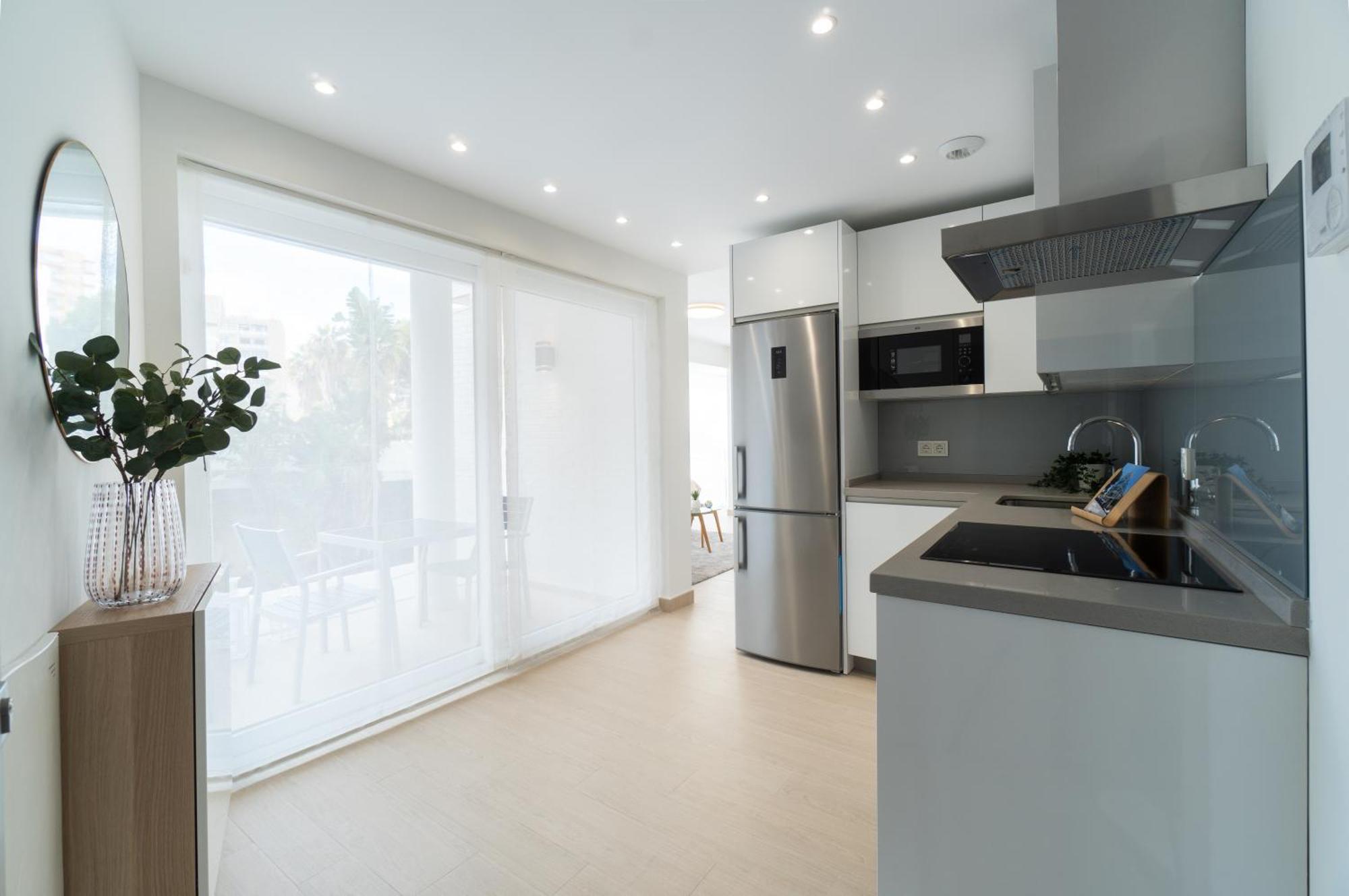 Brisa Puerto Marina Apartments 贝纳尔马德纳 外观 照片